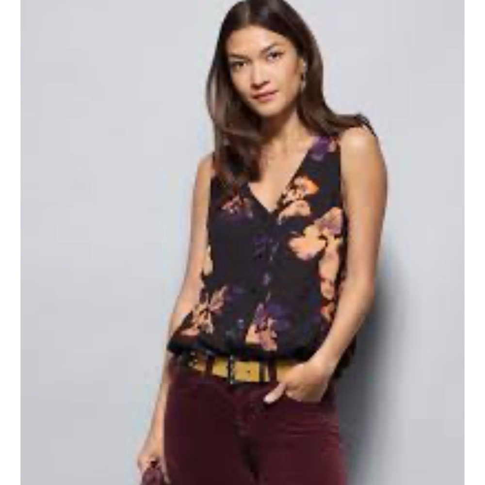 Cabi Womens Black Floral V-Neck Button Front Sleeveless Blouse Ribbed Hem Size M